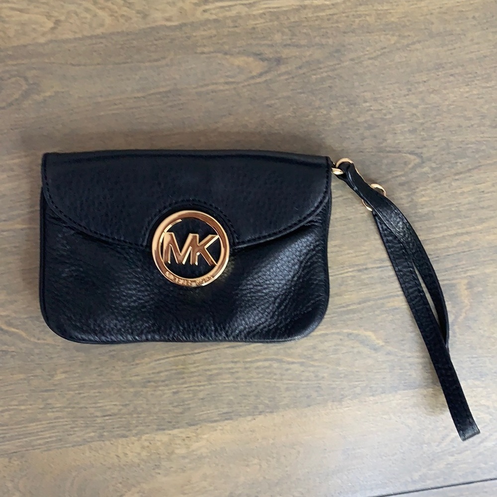 Michael Kors wristlet